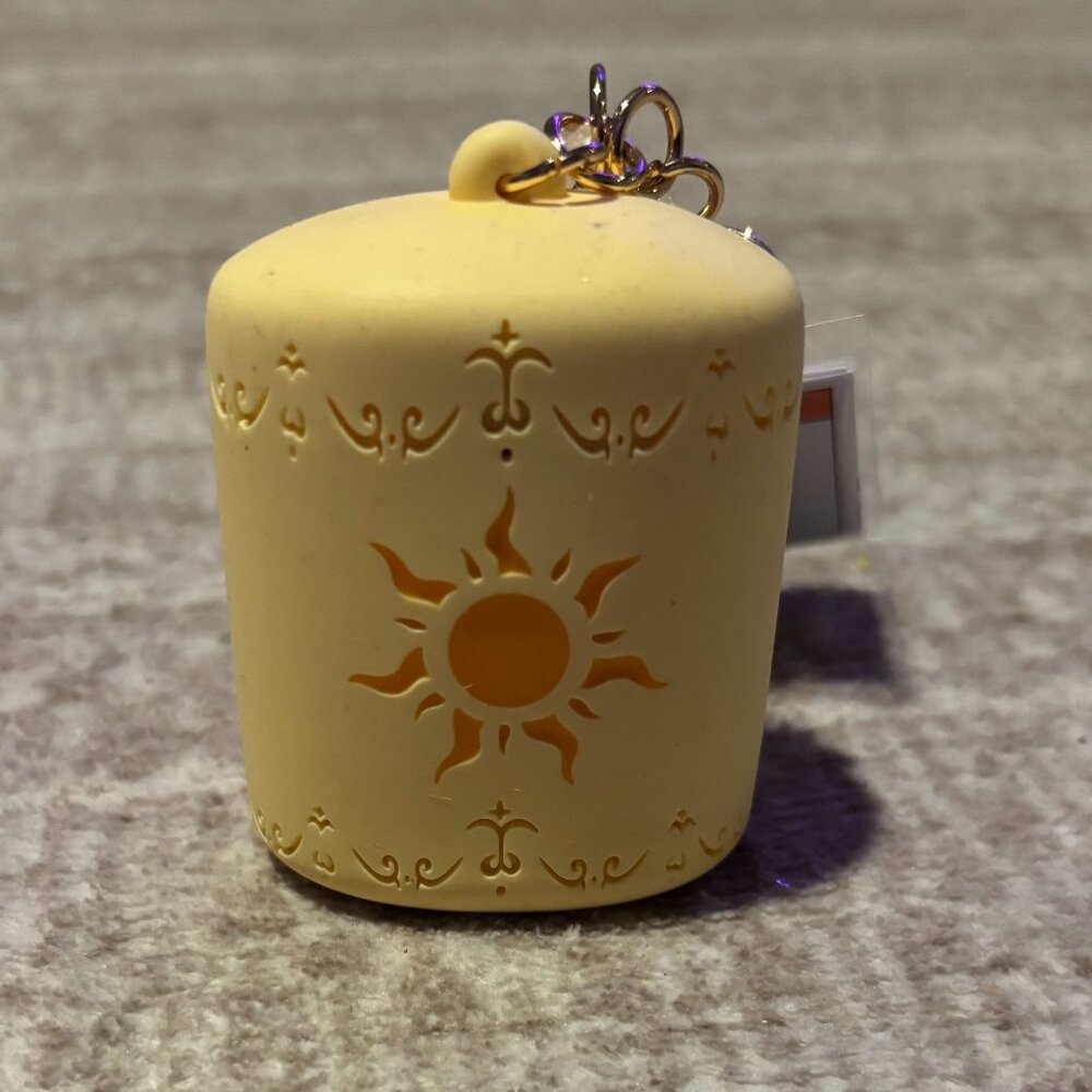 Bath and Body Works-Disney Rapunzel Hand Sanitizer Holder-NWT